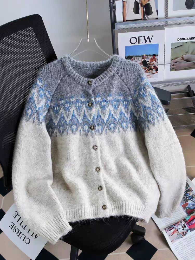 Contrast Color Jacquard Thickened Sweater Coat Women