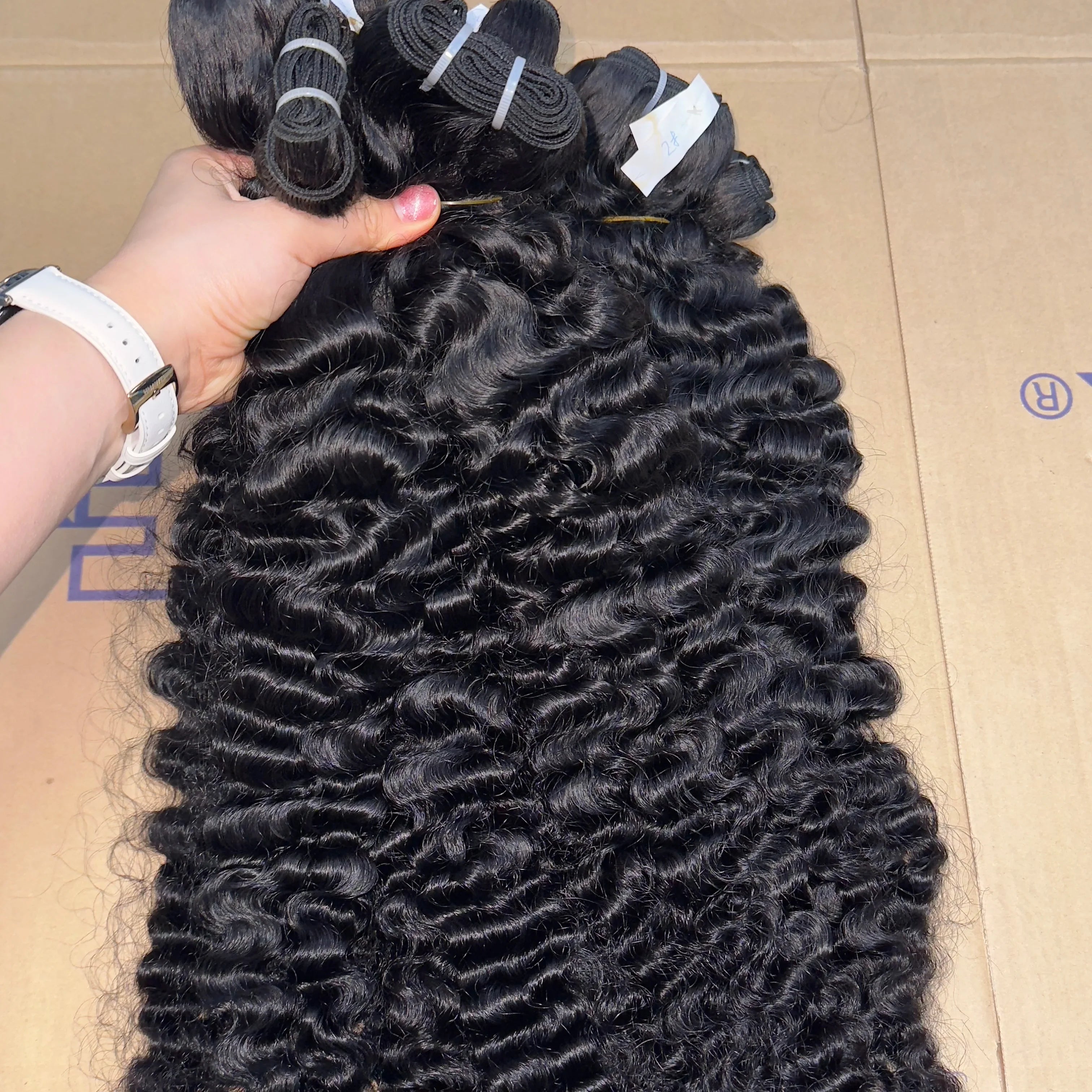 Fast Ship Burmese Curly  Remy Hair Grade Virgin Cuticle Aligned Cambodian Raw Human Hair Extensions Natural Wavy Hair Bundle
