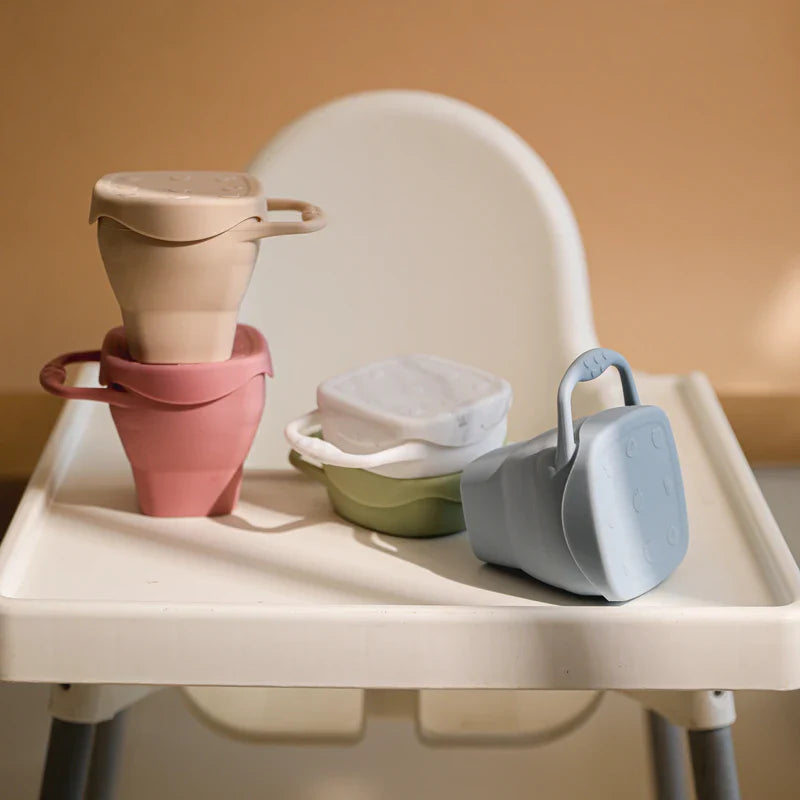 Baby Silicone Snack Cups for Toddlers Spill Proof Collapsible Toddle Portable Silicone Snack with Lids Baby food Storage Tank