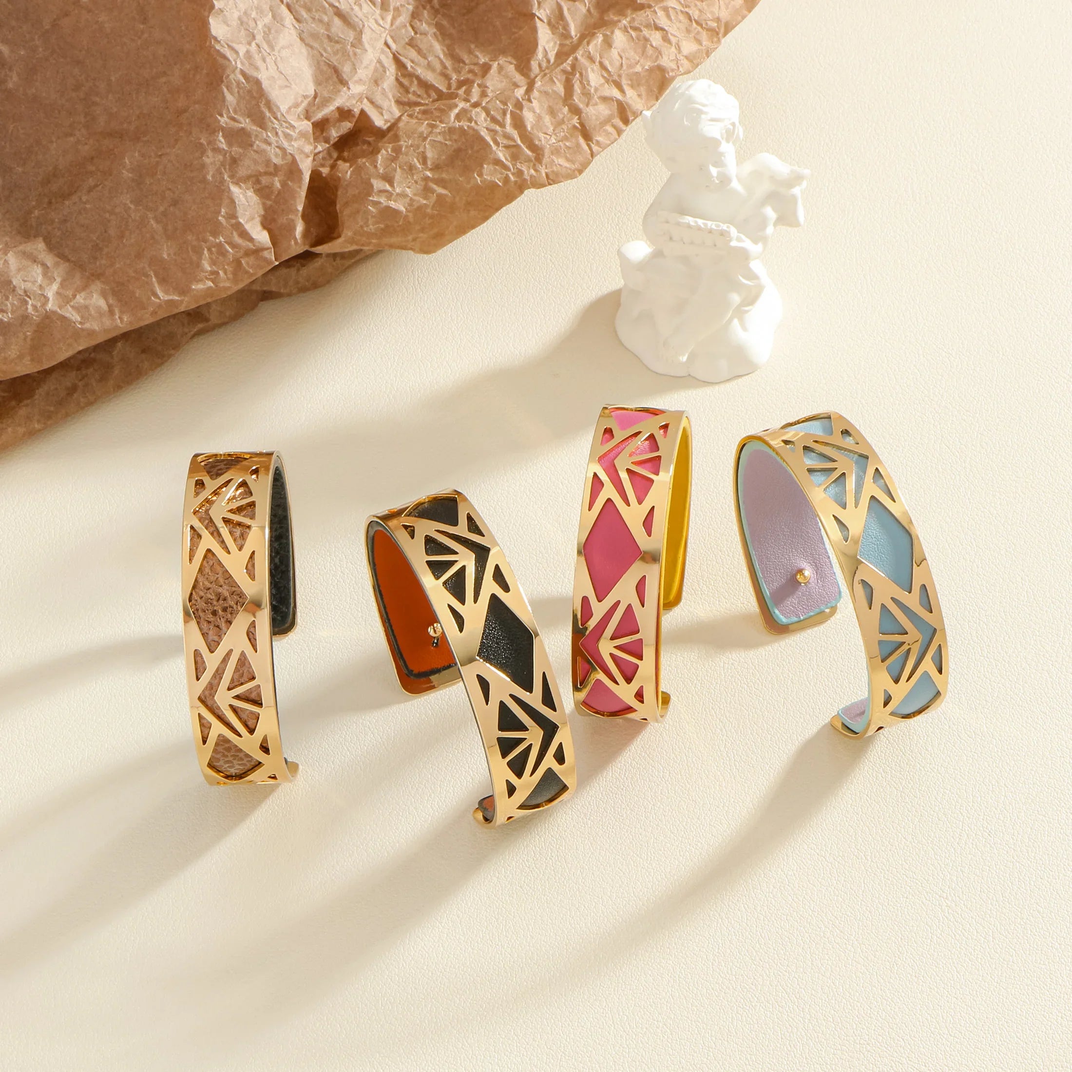 Hollow double-sided leather replaceable women's light luxury style golden jewelry gift banquet daily wear open bracelet