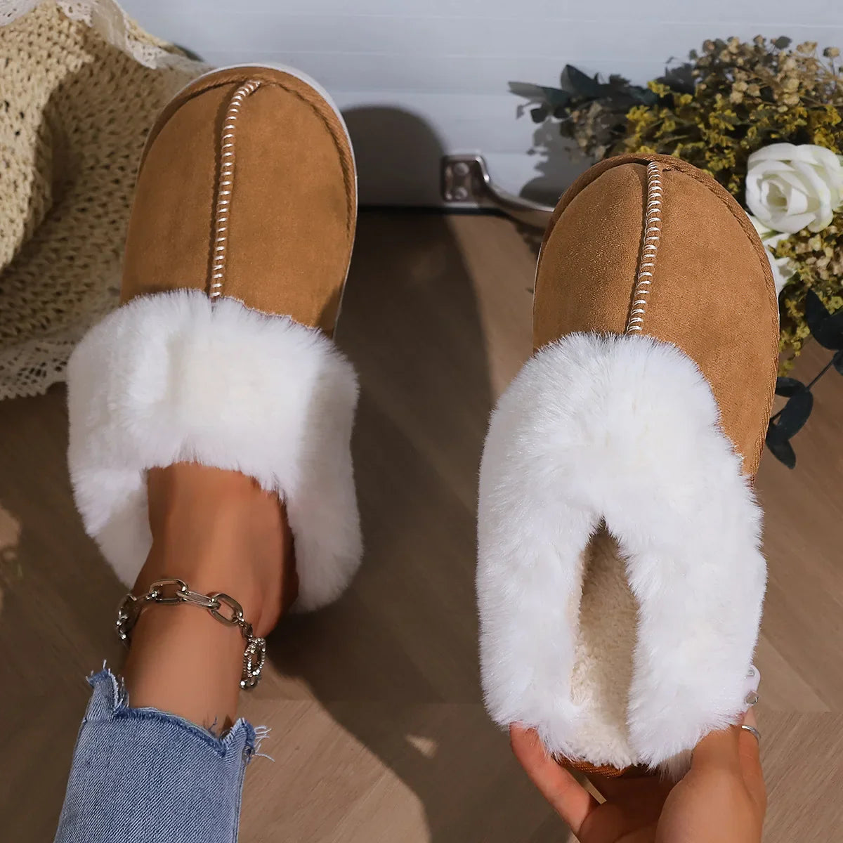 Furry Home Slippers Women 2024 Winter Designer Shoes Ladies Flats Casual Warm Plush House Fur Slides Couple Footwear Large Size