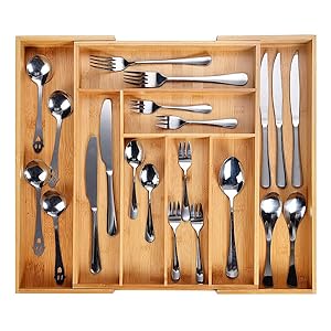 VickyHome Extendable Bamboo Cutlery Tray Kitchen Drawer Organiser 6-8 Storage Compartments